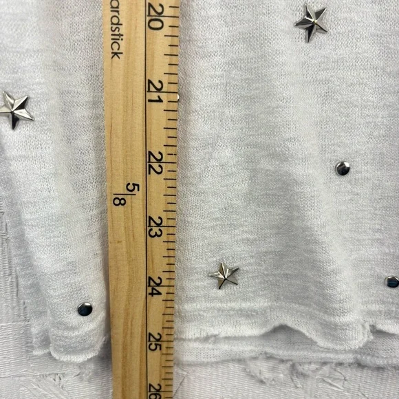 Bebe Womens Stars and Dots Studded White Tee Shirt Sz Large Gauze Fabric Raw Hem - Picture 7 of 8